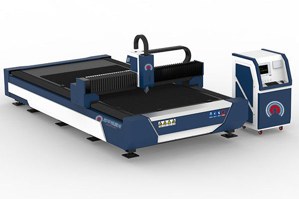 120mの6000W高い発電レーザーのカッターの水冷