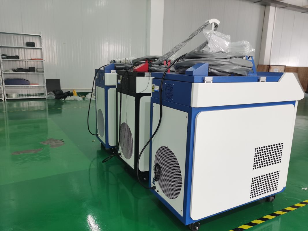 6鋼鉄のための溶接モード8KW 8m繊維レーザーの溶接工、溶接工およびアルミニウム