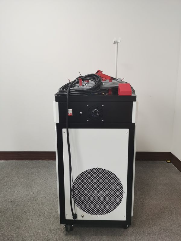 金属のための1000W 2mm水冷のレーザ溶接機械