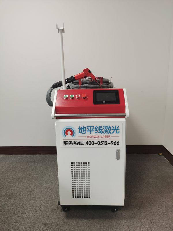 220v 3mm 8m手持ち型レーザーの溶接工不規則な溶接1080nm