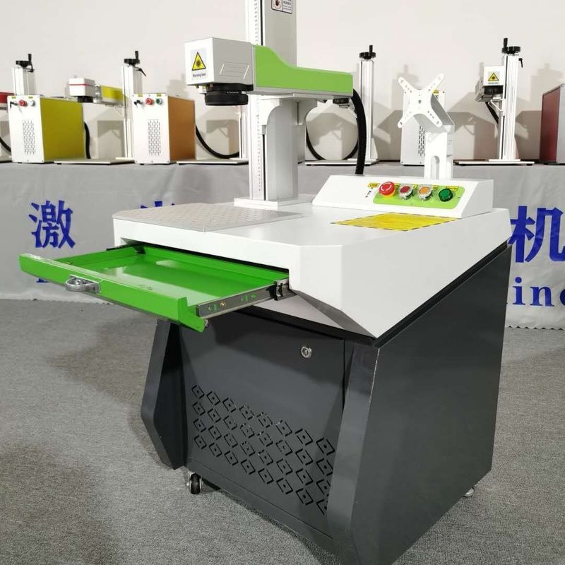 プラスチックおよび金属のための持ち上がる550 0.15mmレーザーの彫刻家