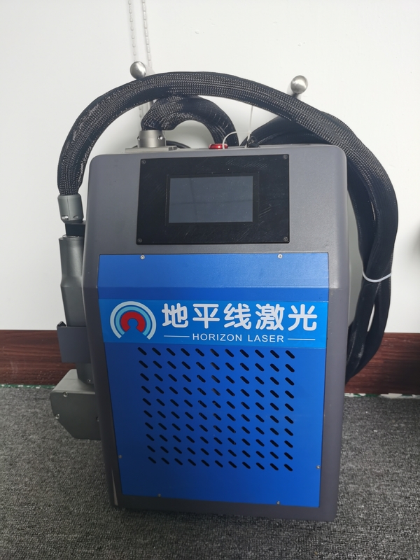 50Wは繊維レーザー錆取り外しのためのクリーニング機械1064nmポータブルをBackpack